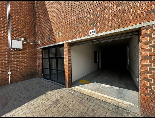 90M² WAREHOUSE TO LET IN EASTGATE